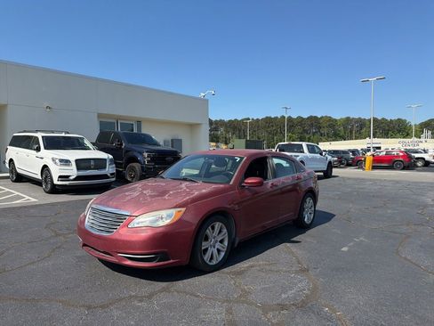 Used 2012 Chrysler 200 Touring image 2