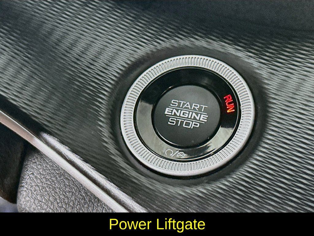 Used 2023 Jeep Grand Cherokee Altitude AWD/4WD image 19