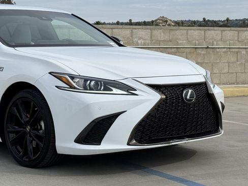 Certified 2023 Lexus ES 350 F Sport w/ Accessory Package (Z2) image 3