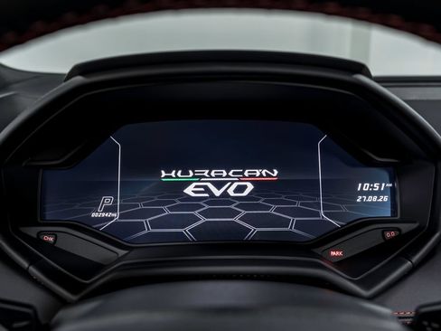Used 2023 Lamborghini Huracan EVO RWD image 14
