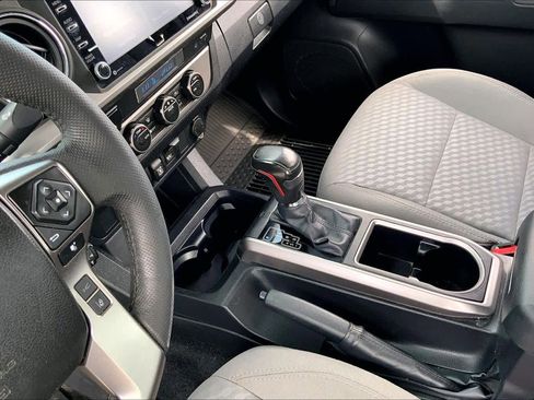 Used 2022 Toyota Tacoma SR5 image 16