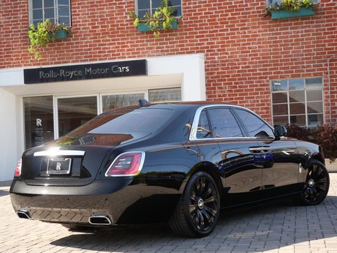 Certified 2022 Rolls-Royce Ghost w/ Ghost Package image 2