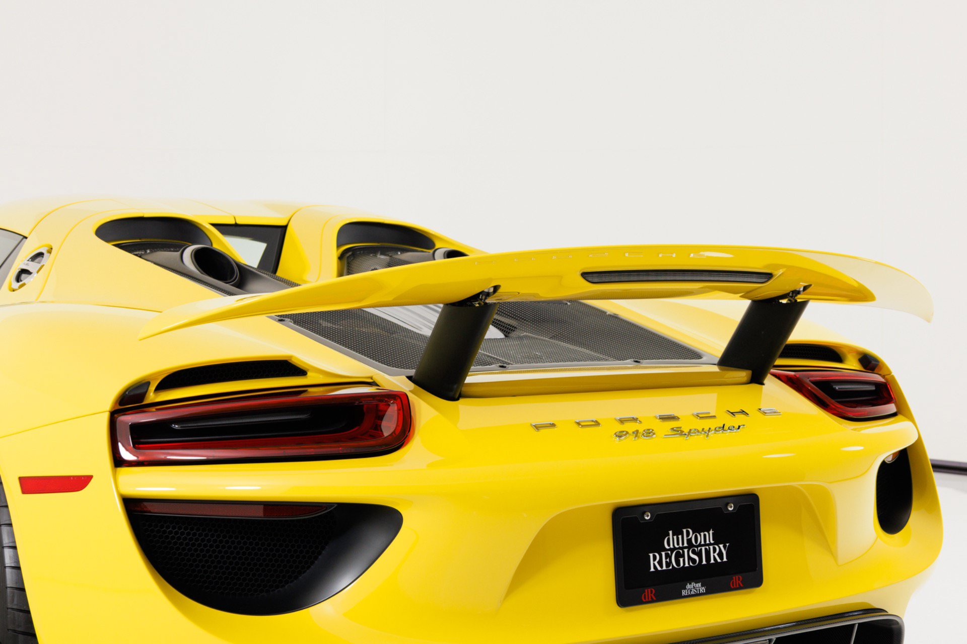 Used 2015 Porsche 918 Spyder AWD/4WD image 76
