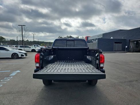 Used 2021 Toyota Tacoma SR w/ SR Convenience Package image 16