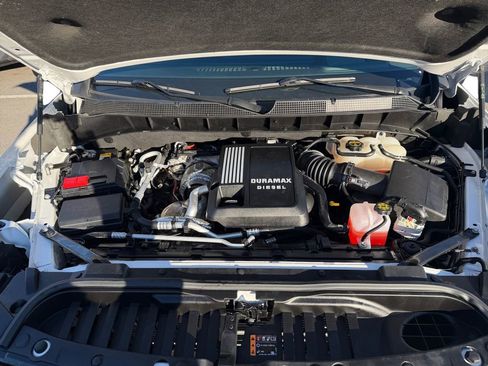 Used 2024 Chevrolet Silverado 1500 High Country w/ Technology Package image 24