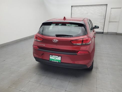 Used 2018 Hyundai Elantra GT w/ Style Package 02 FWD image 7