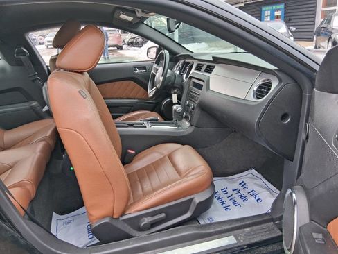 Used 2012 Ford Mustang Premium image 8