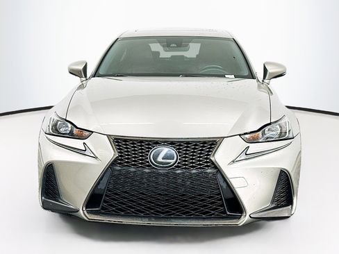 Used 2018 Lexus IS 300 AWD image 2