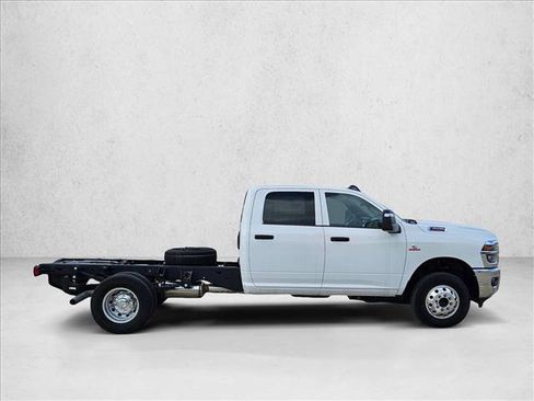 New 2025 RAM 3500 Tradesman w/ Chrome Appearance Group image 4
