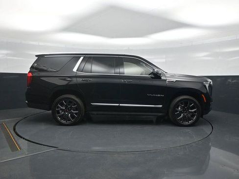 Used 2025 GMC Yukon Elevation w/ LPO, Floor Liner Package RWD image 8