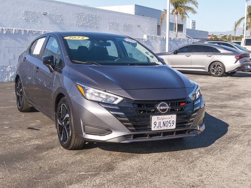 Used 2024 Nissan Versa SR w/ Trunk Package image 3