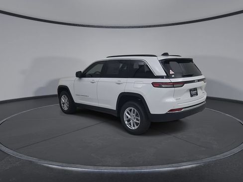 New 2026 Jeep Grand Cherokee Laredo X AWD/4WD image 12