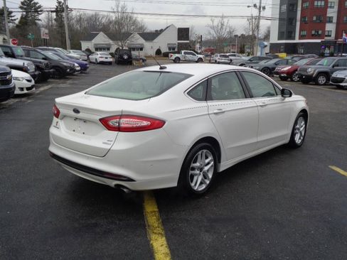 Used 2014 Ford Fusion SE w/ Equipment Group 202A image 12