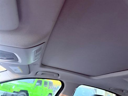 Used 2016 BMW 528i Sedan image 36