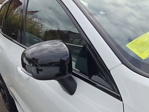 New 2026 Volvo XC60 B5 Ultra w/ Protection Package Premier image 5