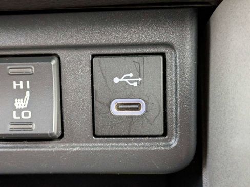 Used 2023 Toyota Corolla Cross XLE w/ Convenience Package image 27