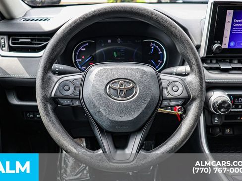 Used 2024 Toyota RAV4 LE AWD/4WD image 31
