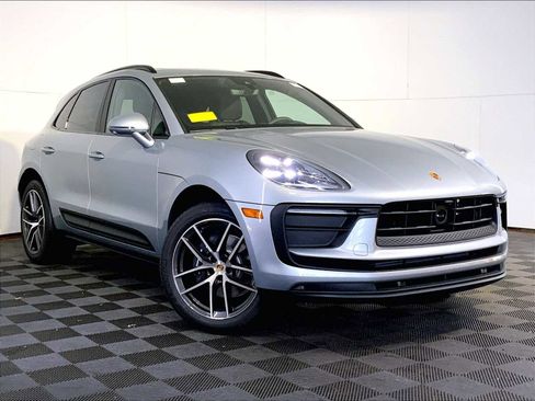 New 2026 Porsche Macan image 9