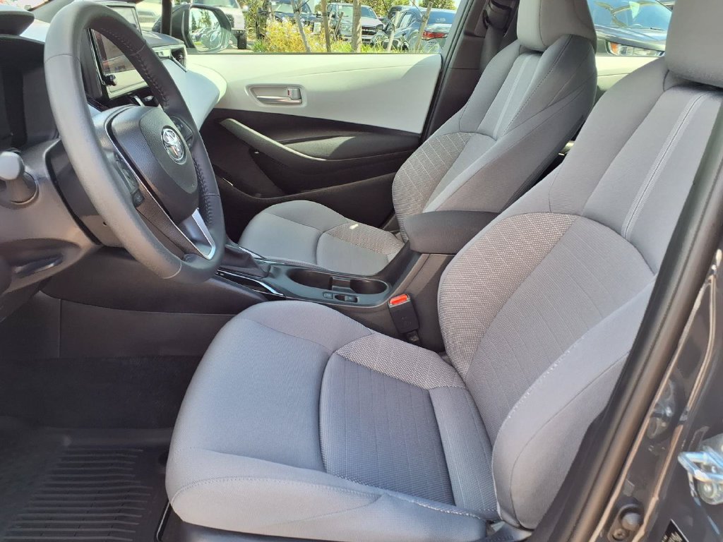Used 2026 Toyota Corolla SE FWD image 24
