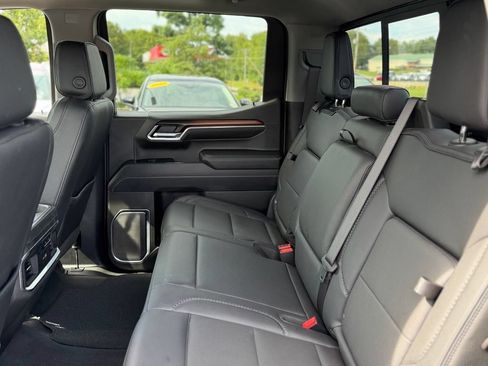 Used 2025 GMC Sierra 1500 Denali w/ Technology Package AWD/4WD image 7