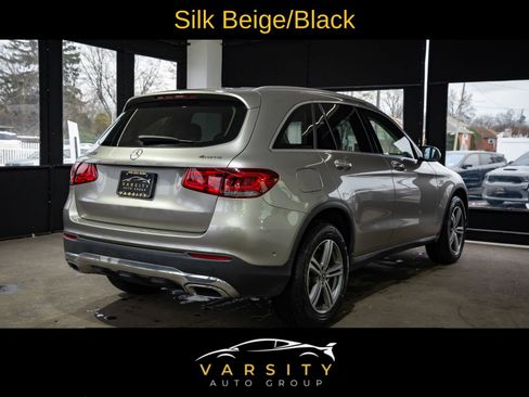 Used 2021 Mercedes-Benz GLC 300 4MATIC image 4
