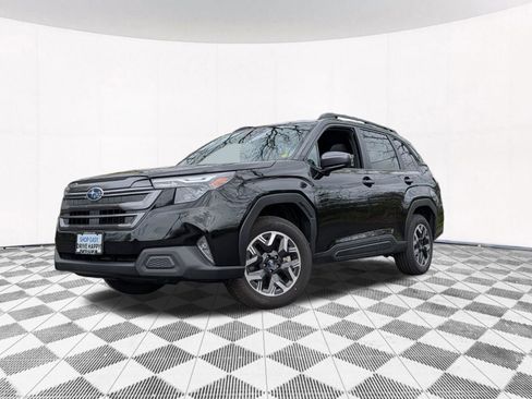 Used 2026 Subaru Forester Premium AWD/4WD image 2