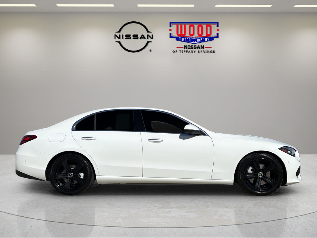 Used 2024 Mercedes-Benz C 300 4MATIC Sedan image 2