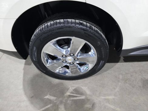 Used 2015 Chevrolet Equinox LT image 22