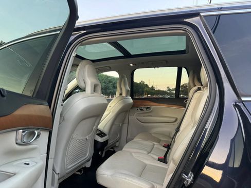 Used 2016 Volvo XC90 T6 Inscription w/ Vision Package AWD/4WD image 13