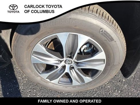 Used 2026 Toyota Highlander XLE AWD/4WD image 11