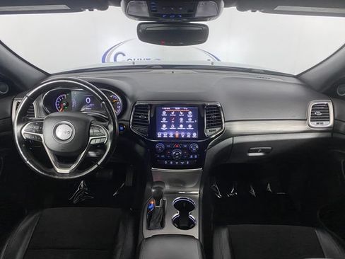 Used 2020 Jeep Grand Cherokee Altitude AWD/4WD image 14