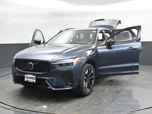 New 2026 Volvo XC60 B5 Plus w/ Climate Package AWD/4WD image 45