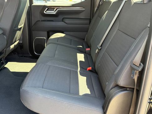 Used 2025 Chevrolet Silverado 1500 LT image 44