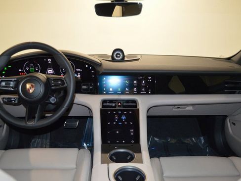 New 2025 Porsche Taycan 4 AWD/4WD image 39
