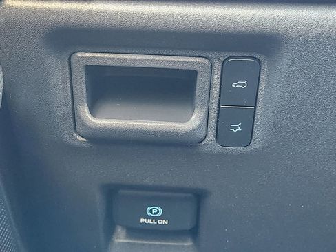 New 2026 Ford Expedition Active image 17