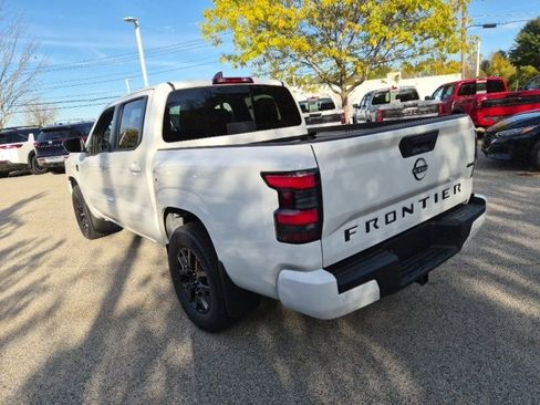 New 2026 Nissan Frontier SV w/ SV Convenience Package image 8