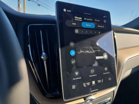 New 2026 Volvo XC60 T8 Plus w/ Protection Package Premier image 21