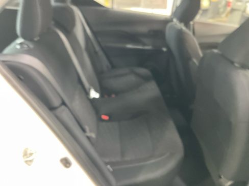 Used 2022 Nissan Kicks S image 23