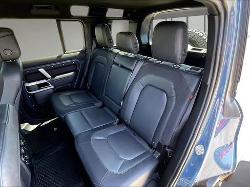 Used 2023 Land Rover Defender 110 X-Dynamic SE AWD/4WD image 27