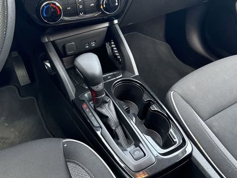 Used 2025 Chevrolet TrailBlazer LT image 17