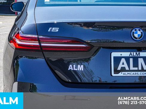 Used 2024 BMW i5 eDrive40i image 15