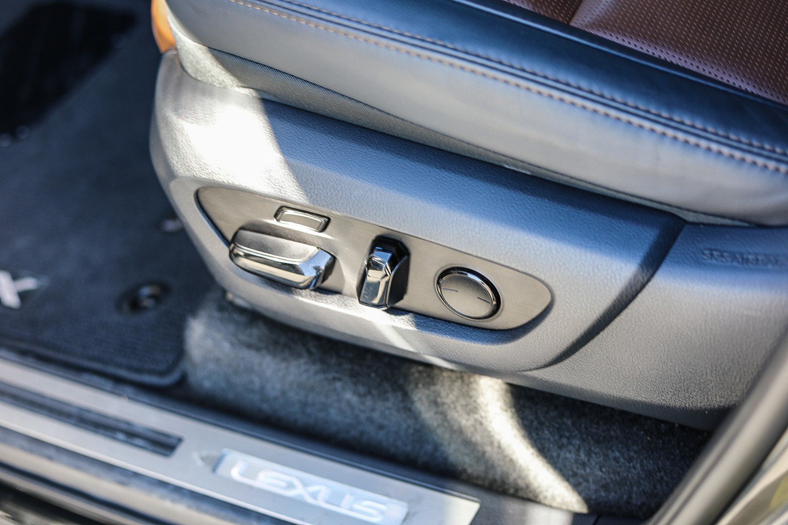 Used 2024 Lexus GX 550 w/ Cold Area Package AWD/4WD image 19