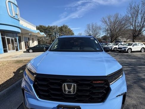 New 2025 Honda Pilot TrailSport image 3