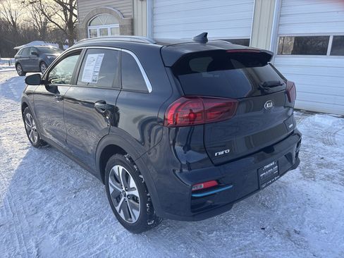 Used 2020 Kia Niro EX Premium w/ Cold Weather Package image 9