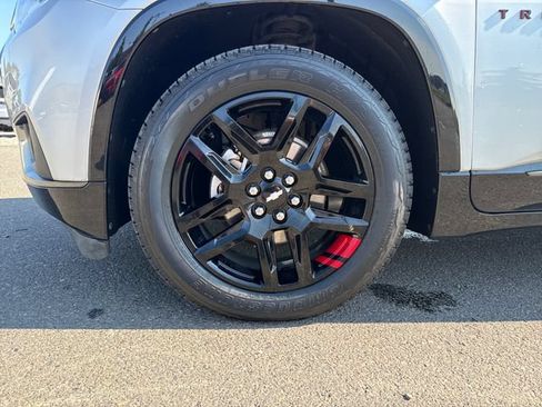 Used 2019 Chevrolet Traverse Premier w/ Redline Edition AWD/4WD image 33