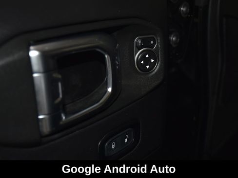 Used 2025 Jeep Wrangler Unlimited Sahara AWD/4WD image 11