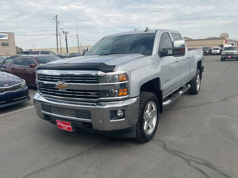 Used 2015 Chevrolet Silverado 2500 LTZ w/ Duramax Plus Package AWD/4WD image 2