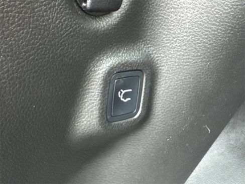 Used 2023 Jeep Compass Limited w/ Elite Group for (Red) Edition image 16