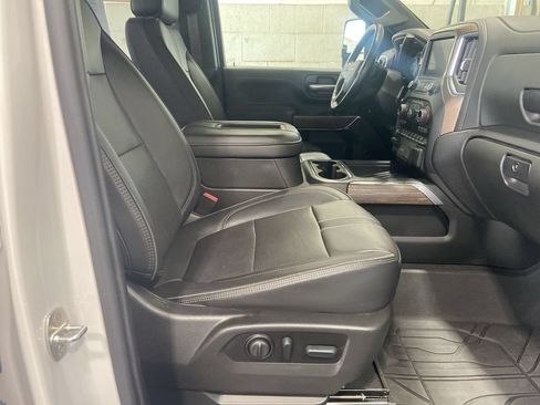 Used 2022 Chevrolet Silverado 2500 High Country AWD/4WD image 29
