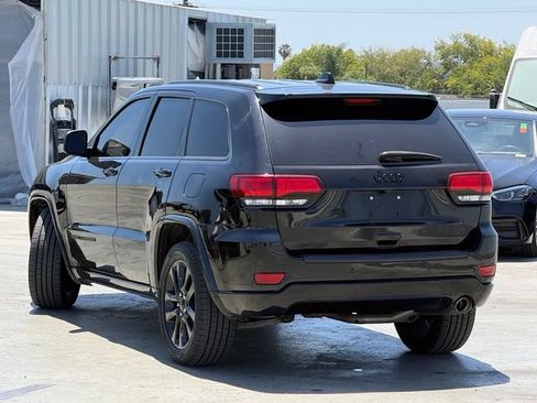 Used 2019 Jeep Grand Cherokee Altitude RWD image 2